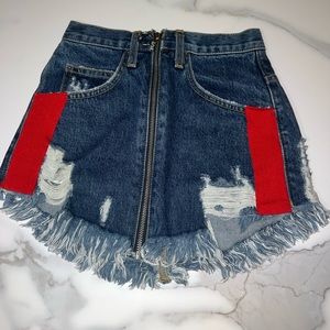 Looks good with everything!! Worn once! Great condition.